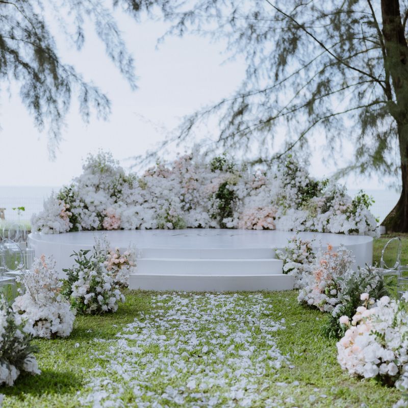 Lone Pine - Garden Wedding by De Comate